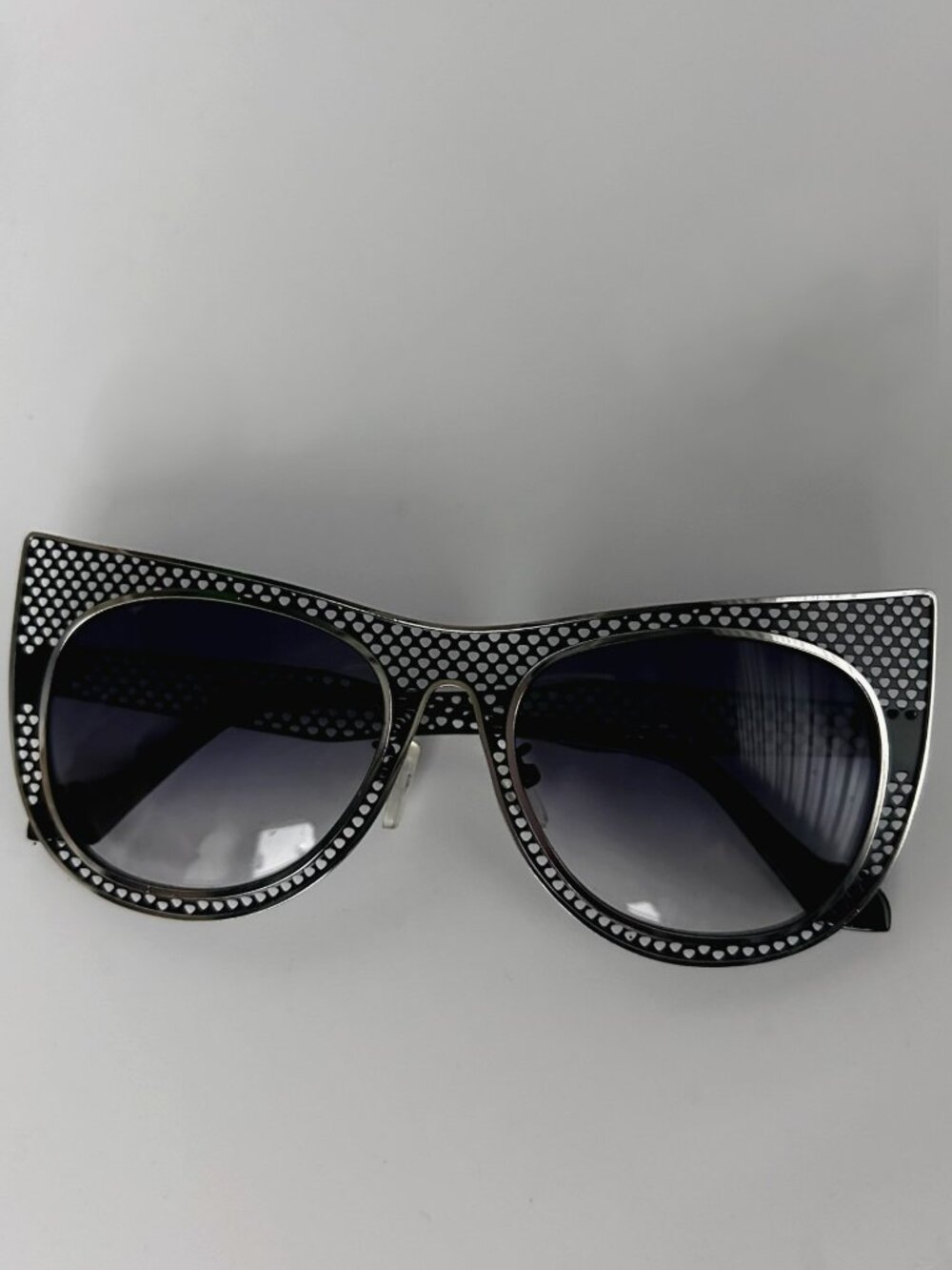 Random Sunglasses 6 Pack - Picture 6 of 8
